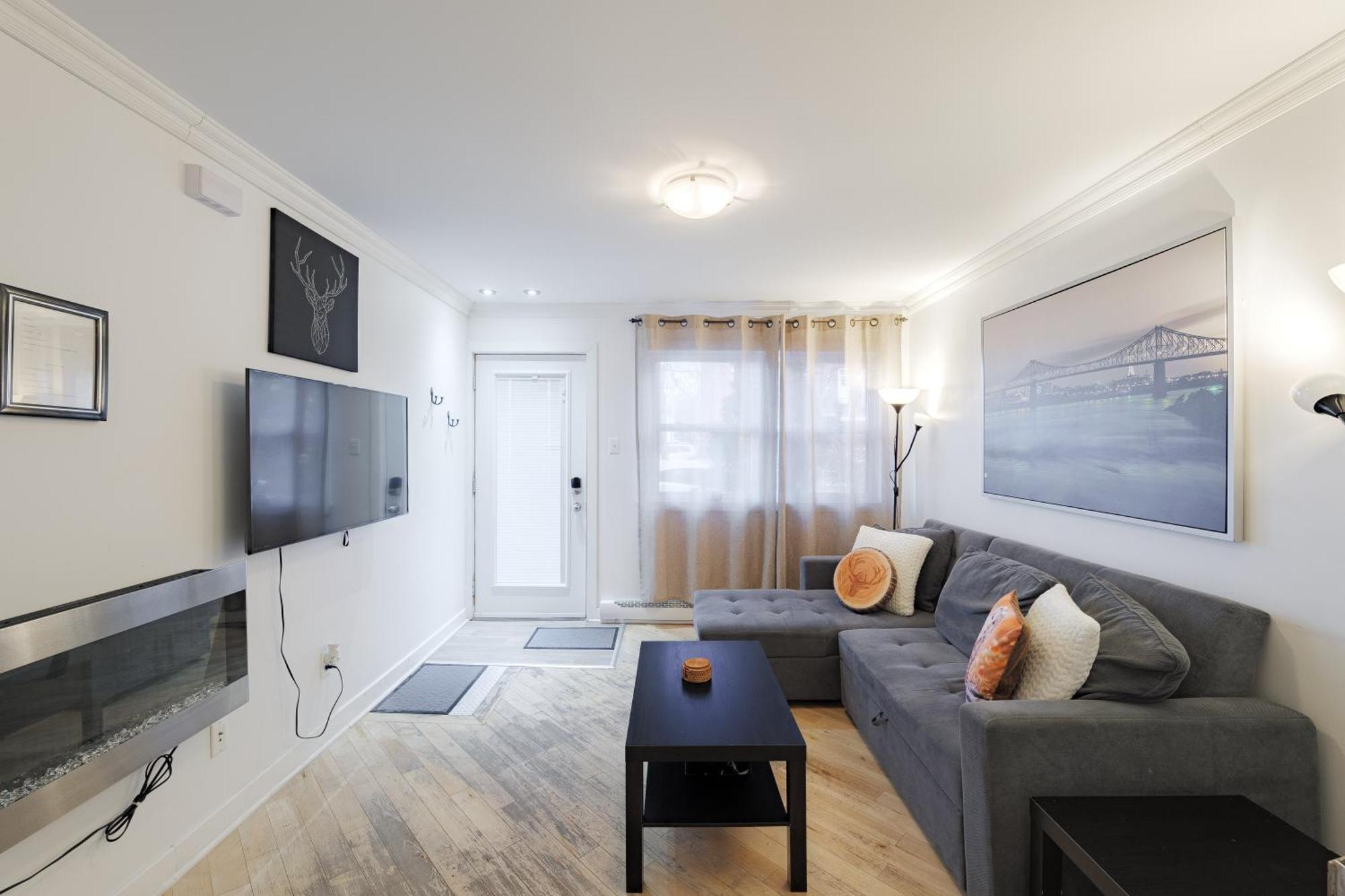 Chez Sarah: Montreal Themed Cozy Loft Apartment Exterior photo